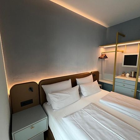 Lint Hotel Koeln Екстер'єр фото