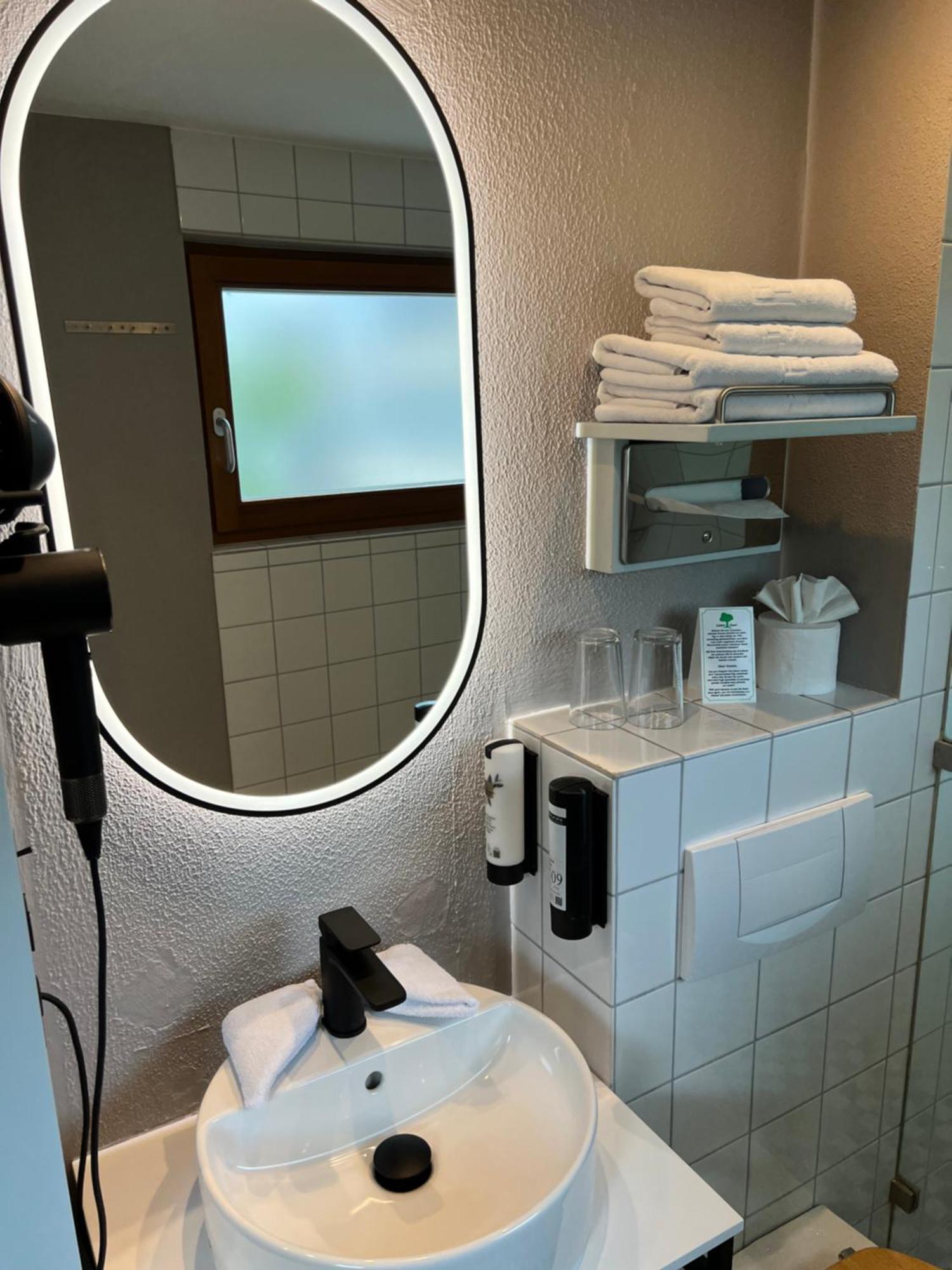 Lint Hotel Koeln Екстер'єр фото