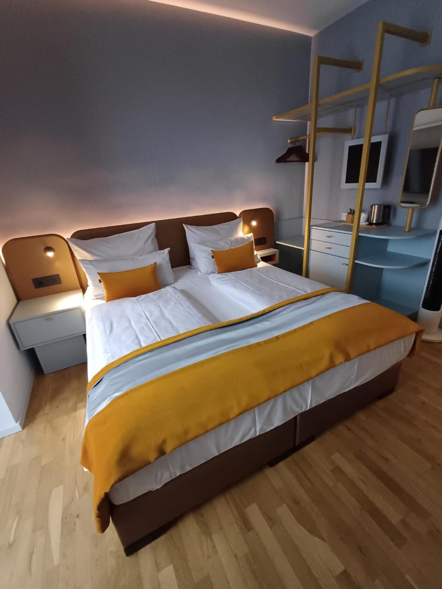 Lint Hotel Koeln Екстер'єр фото