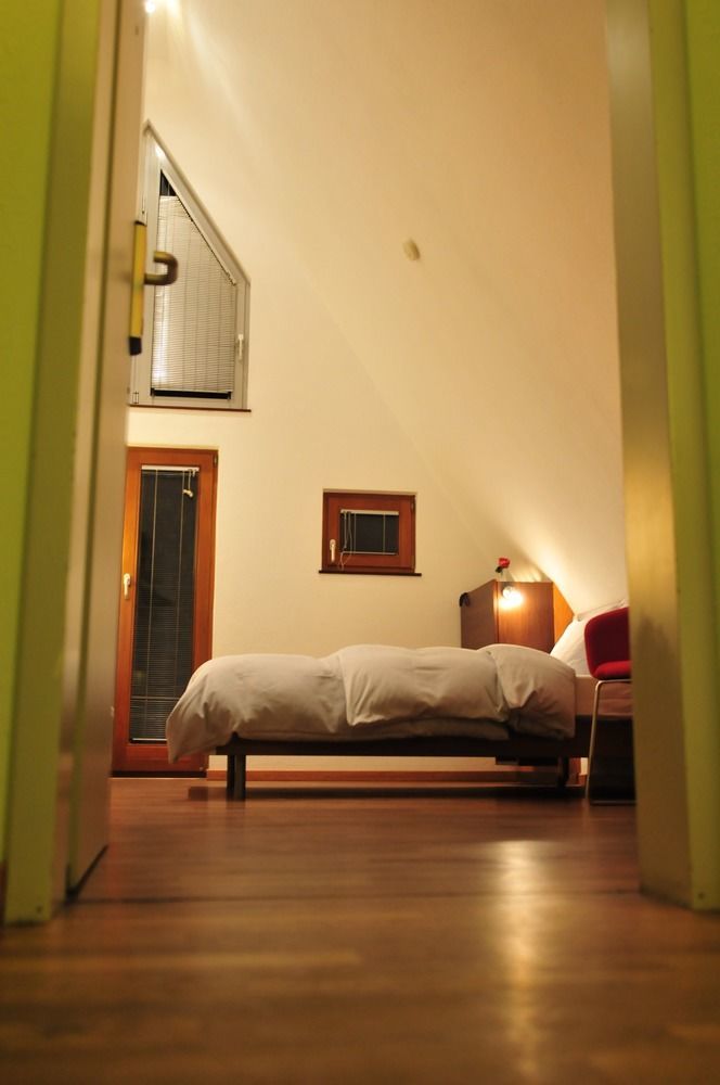 Lint Hotel Koeln Екстер'єр фото